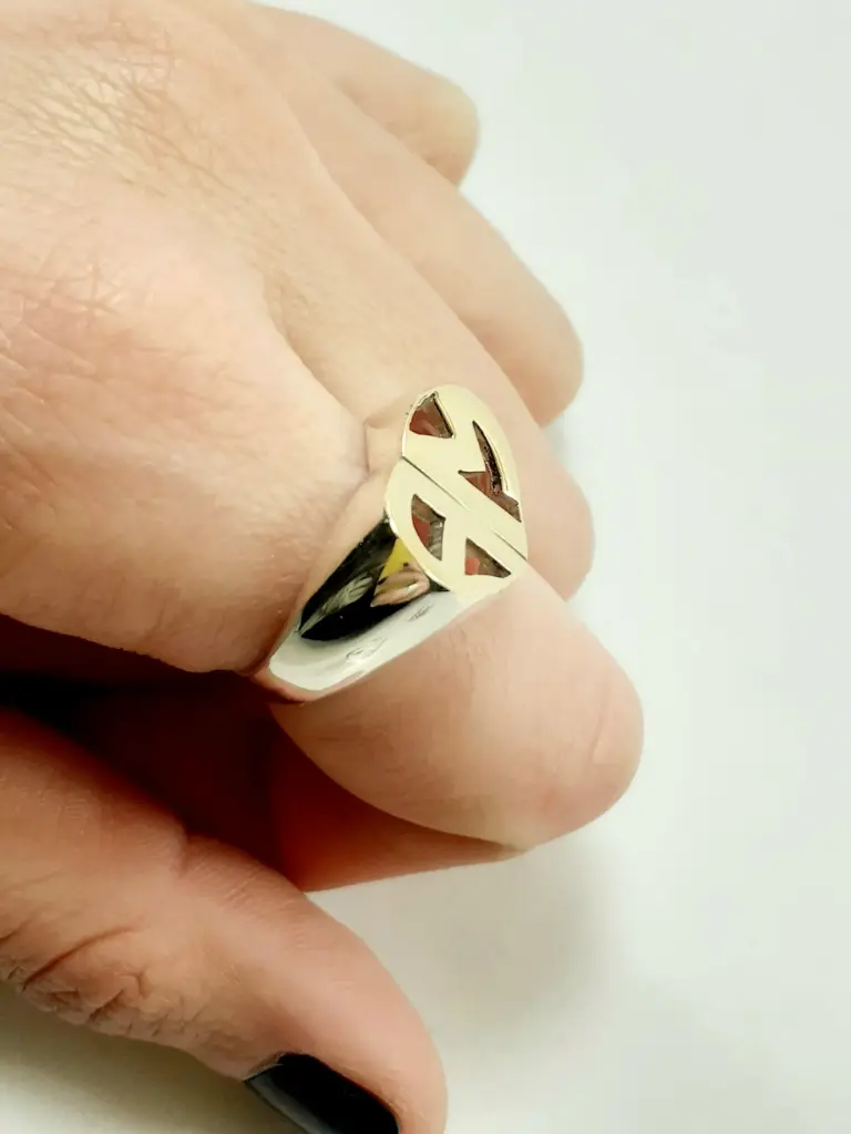 [AI.23] Anillo Iniciales Corazón Convexo P/O