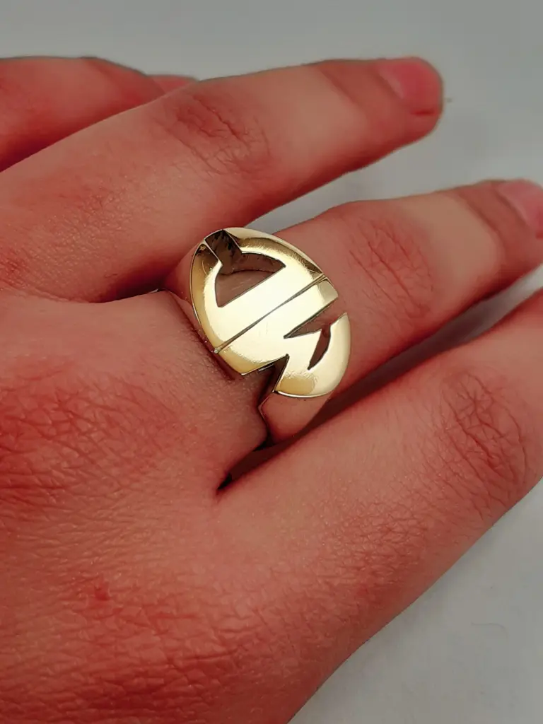 [AI.32] Anillo Iniciales Oval Horizontal P/O