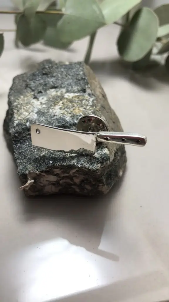 [DP.153] Pin gastronomico hacha 