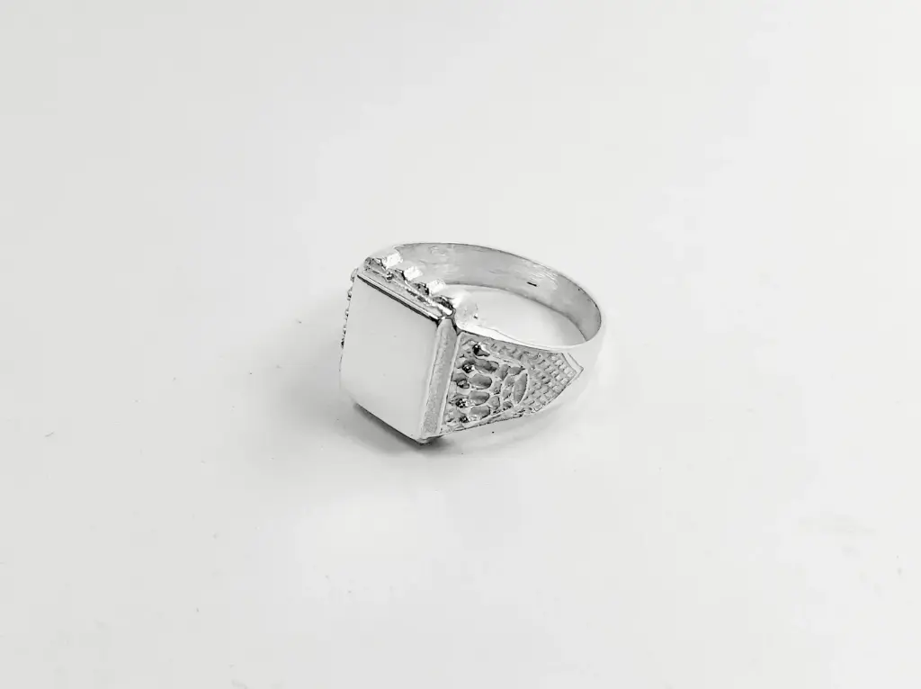 [ASH.0001] Sello Chico Mesa Cuadrada con Detalles y Coronas en Costados 