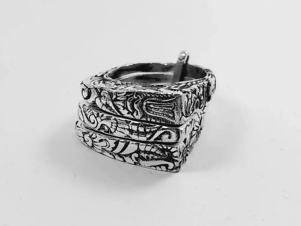 [CPM.000001] Anillo Triple Hindú