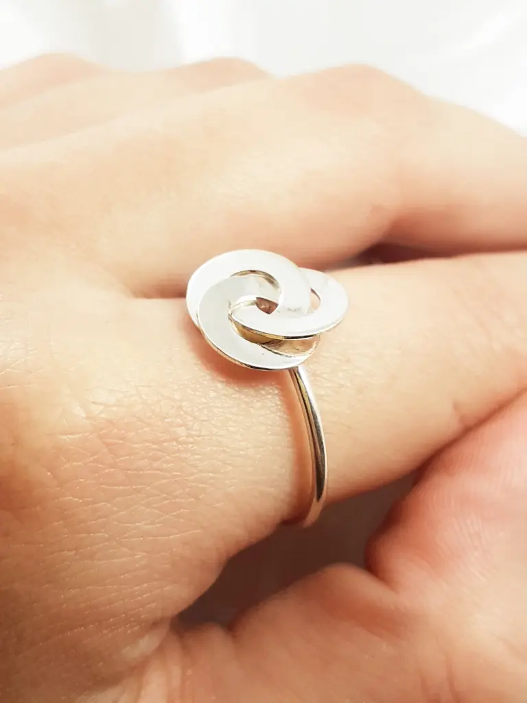 [AF.0049] Anillo mini rusas
