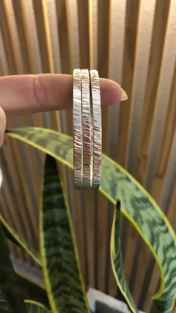 [PM.00029] Set x3 pulseras macizas martilladas