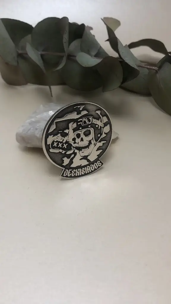 [PIN.19] Pin deskisiados