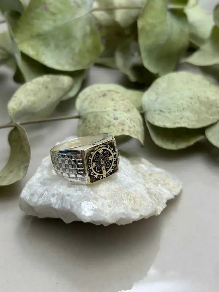 [ASH.0028] Anillo san benito cuadrado 